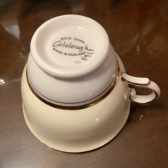 Colclough Bone China Tea Cups Lot of 11-Comes in Quilted Case - Picture 8 of 12